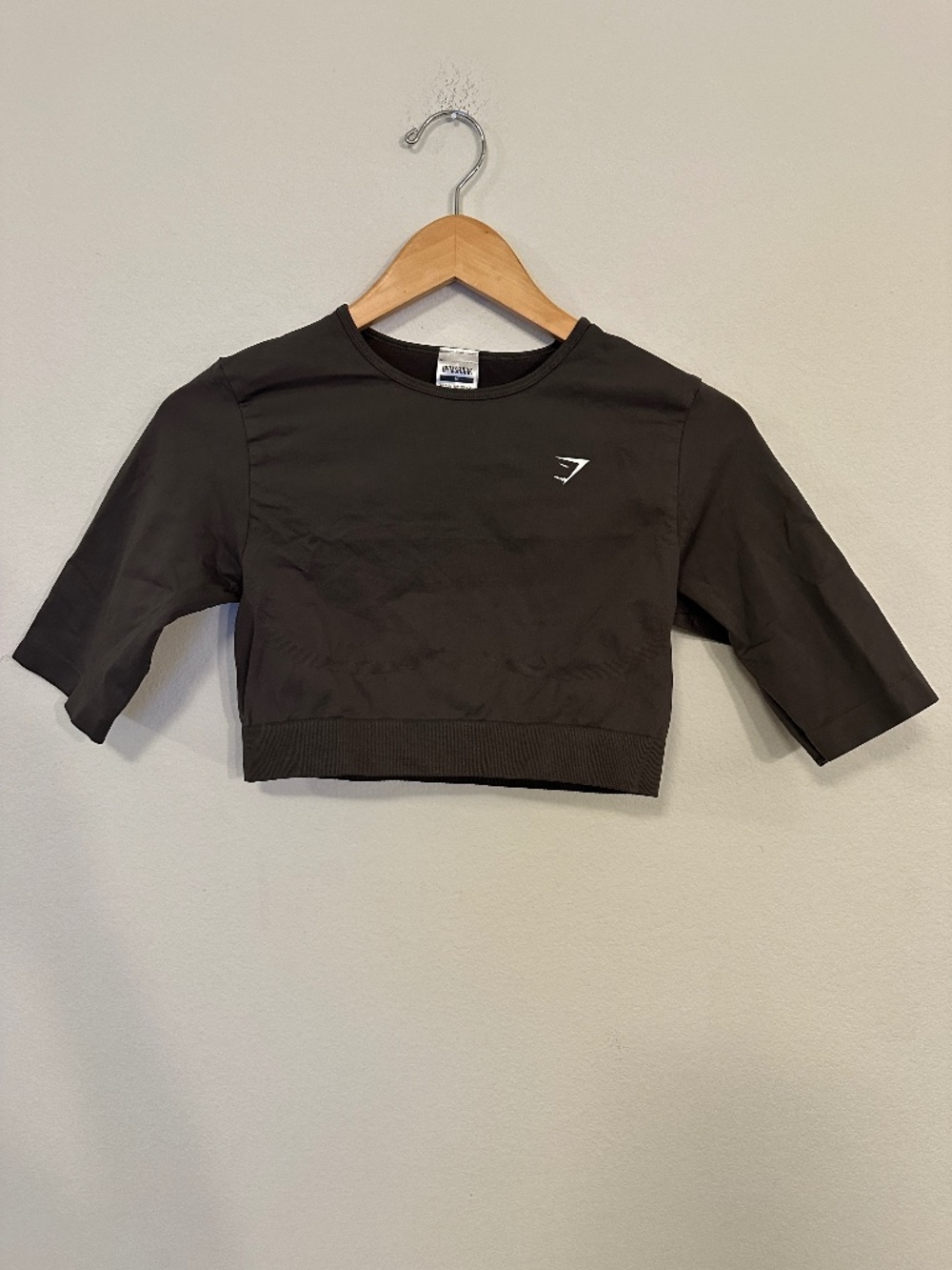 Gymshark Women's M Charcoal Cropped 3/4 Sleeve Workout Top